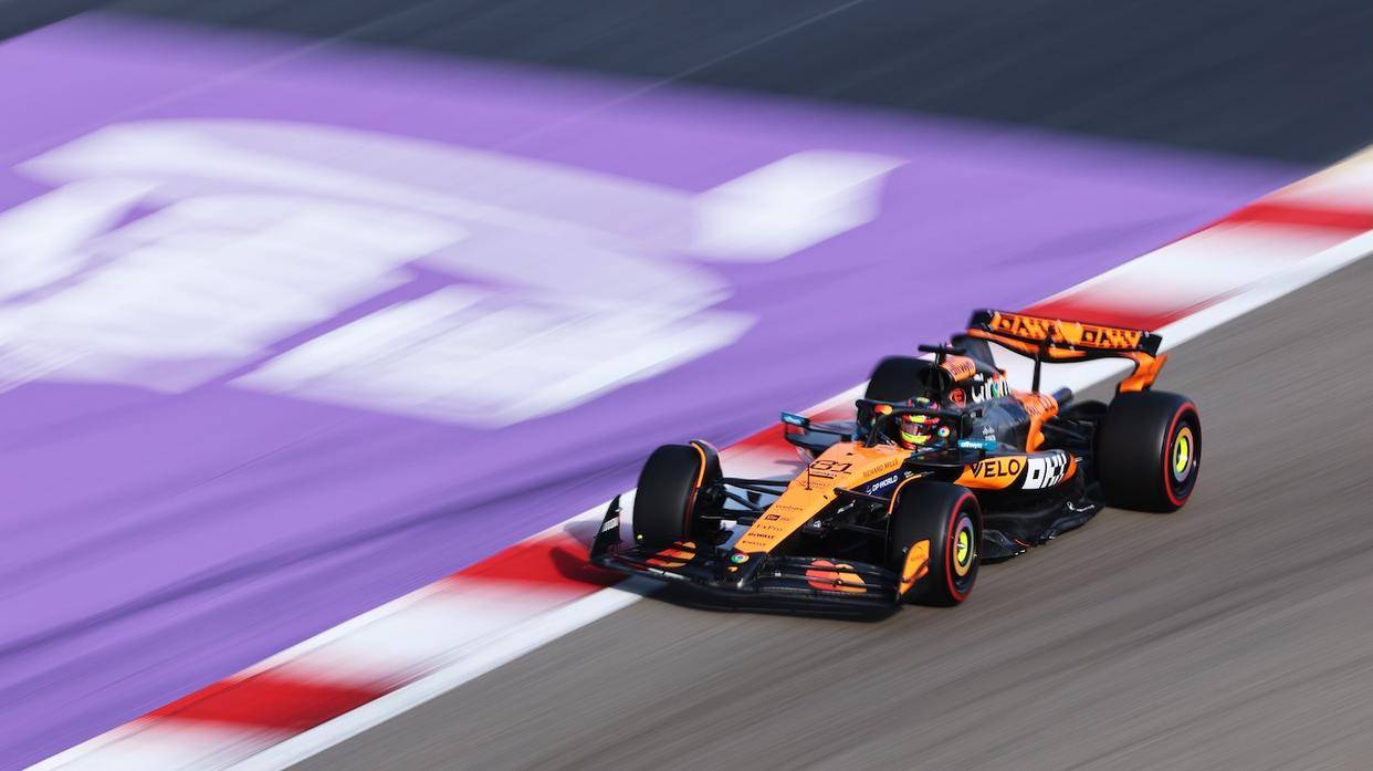 哈斯车队绝杀红牛车队，皮亚斯特里统治全场