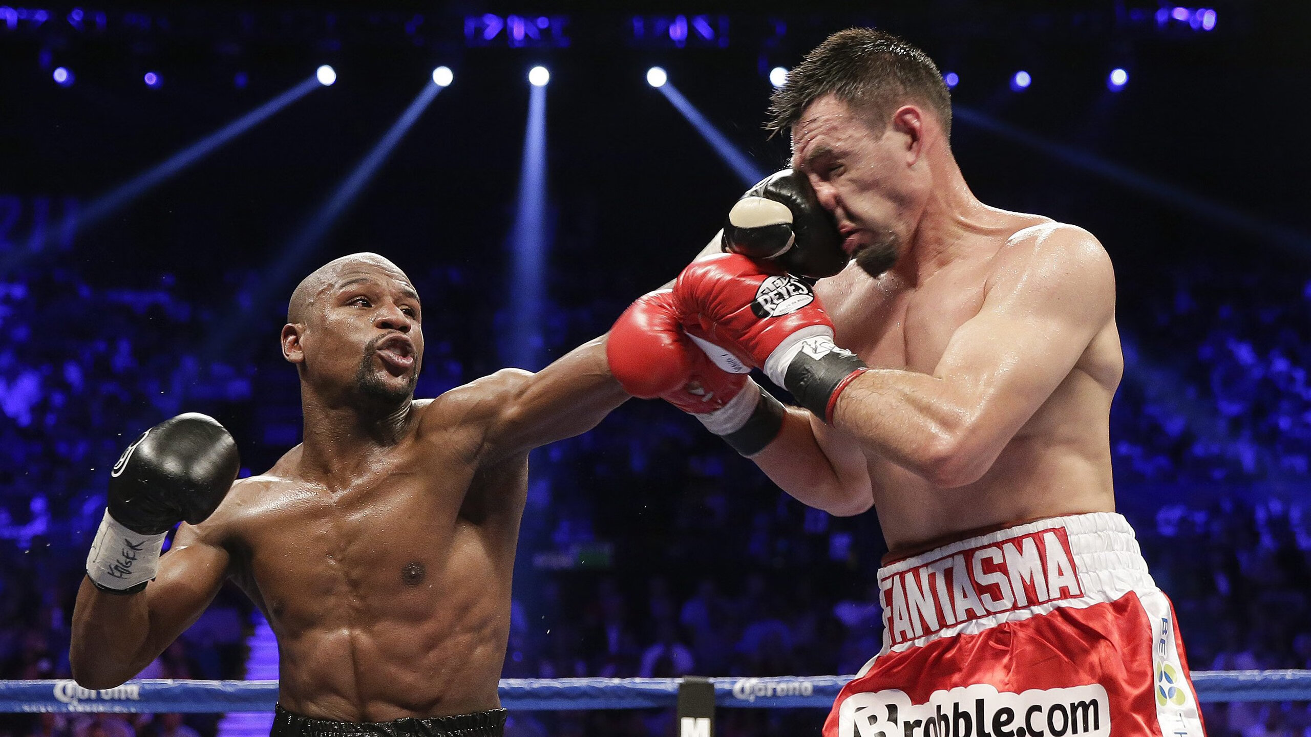 步行者打穿灰熊，杰伦格林在欧冠决赛接管比赛，体育世界的平行交响